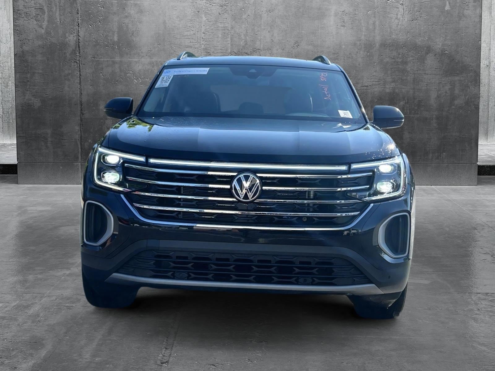 Certified 2024 Volkswagen Atlas SE w/Tech with VIN 1V2JR2CA8RC599900 for sale in Buford, GA