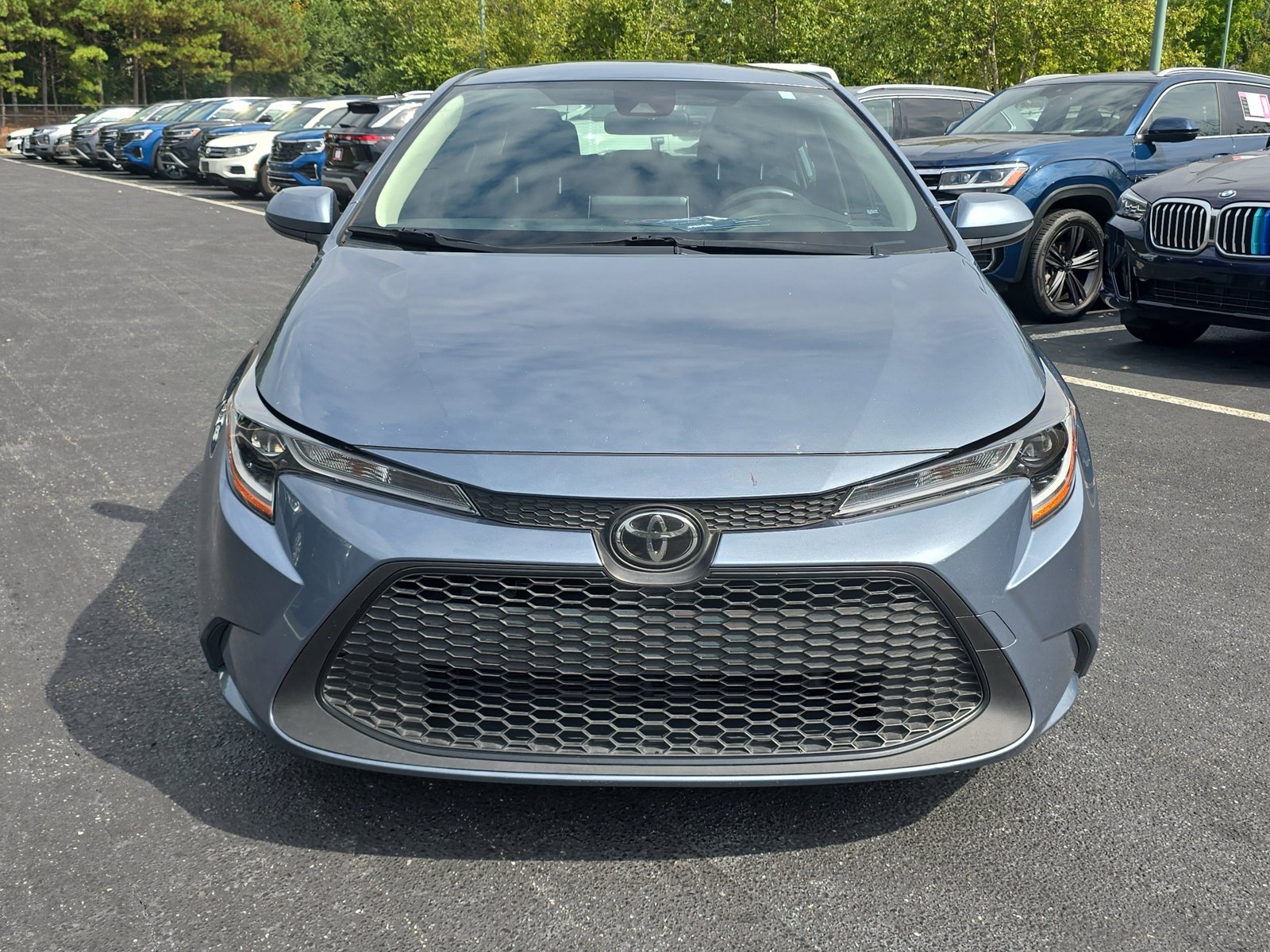 2020 Toyota Corolla LE photo 2