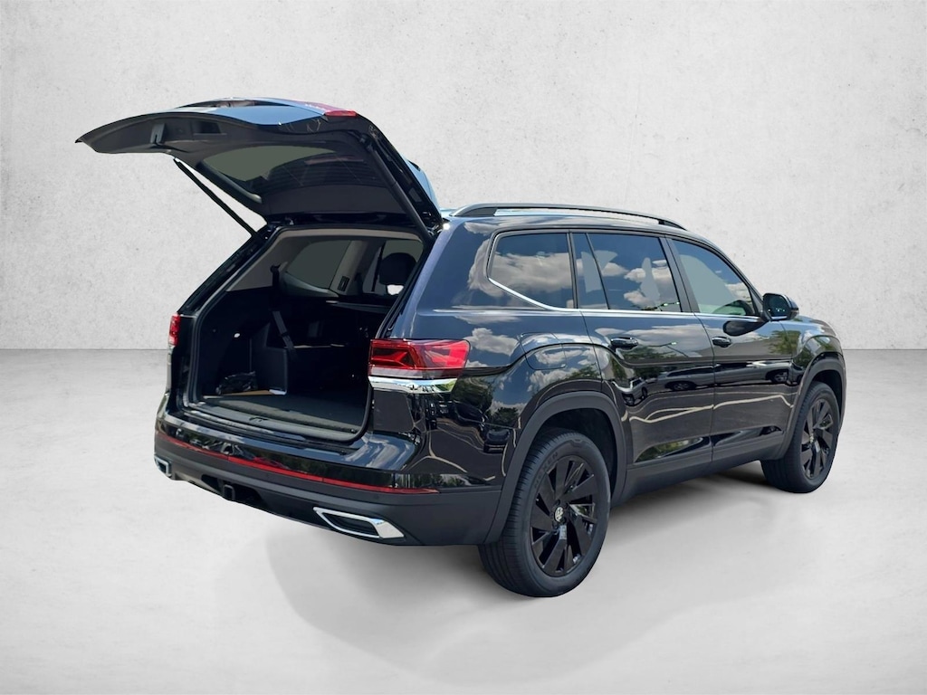 New 2026 Volkswagen Atlas SE w/Technology SUV
