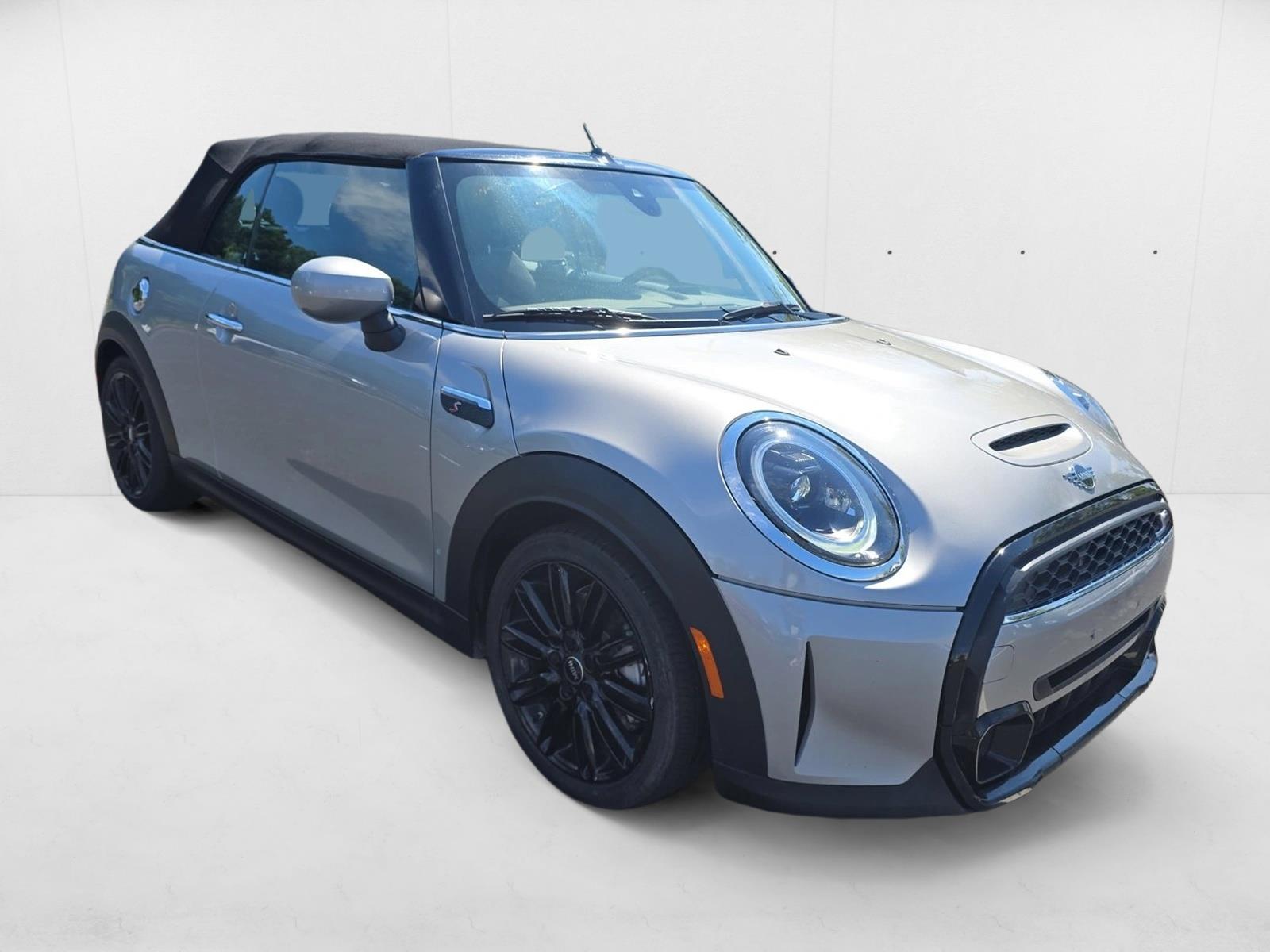 2024 Mini Cooper Convertible S photo 3