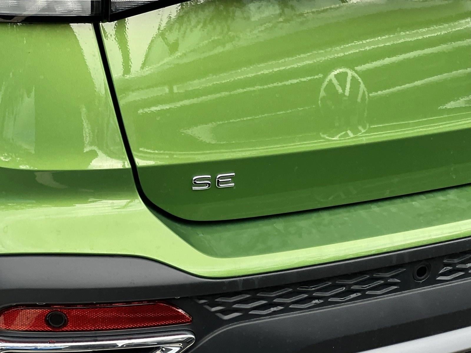 2025 Volkswagen Taos SE - Photo 12