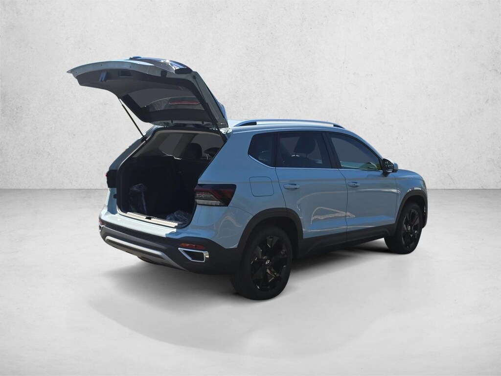 New 2026 Volkswagen Taos 1.5T SE SUV