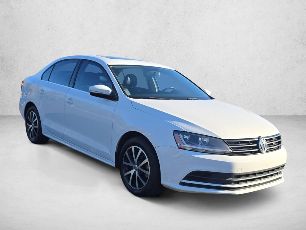 Used 2017 Volkswagen Jetta 1.4T SE Sedan