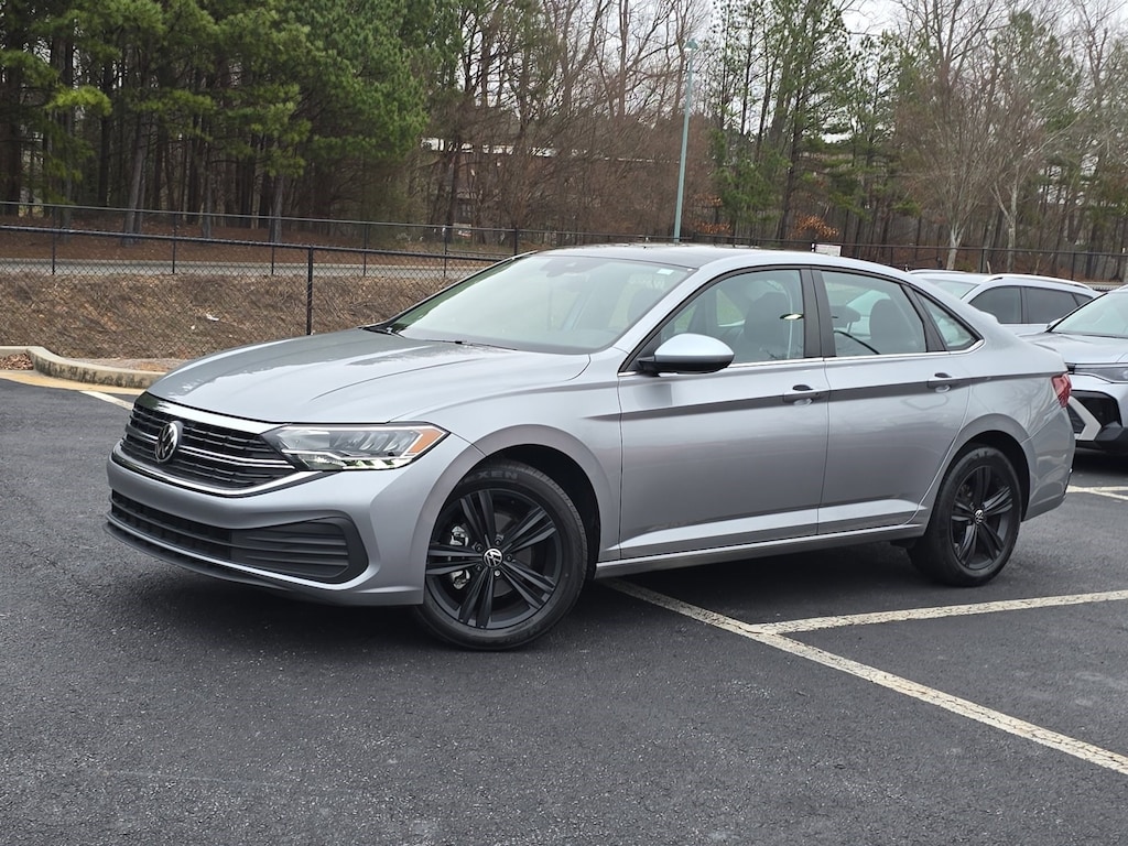 Used 2023 Volkswagen Jetta SE Sedan