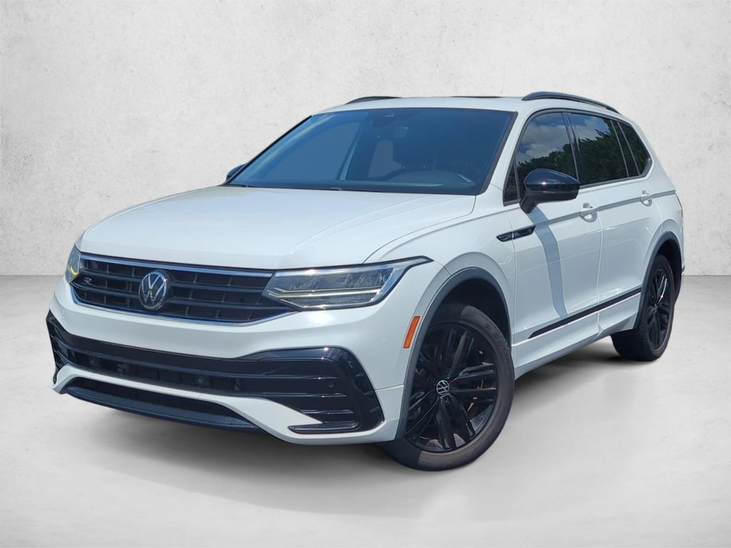 Used 2022 Volkswagen Tiguan SE R-Line Black SUV