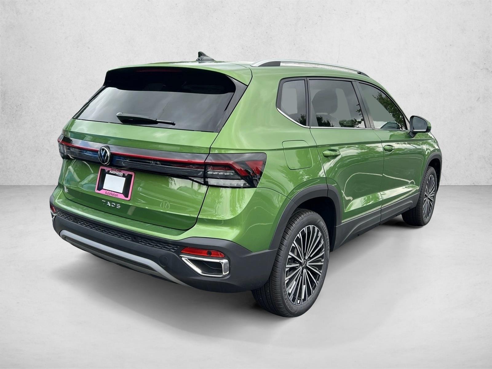 2025 Volkswagen Taos SE - Photo 9