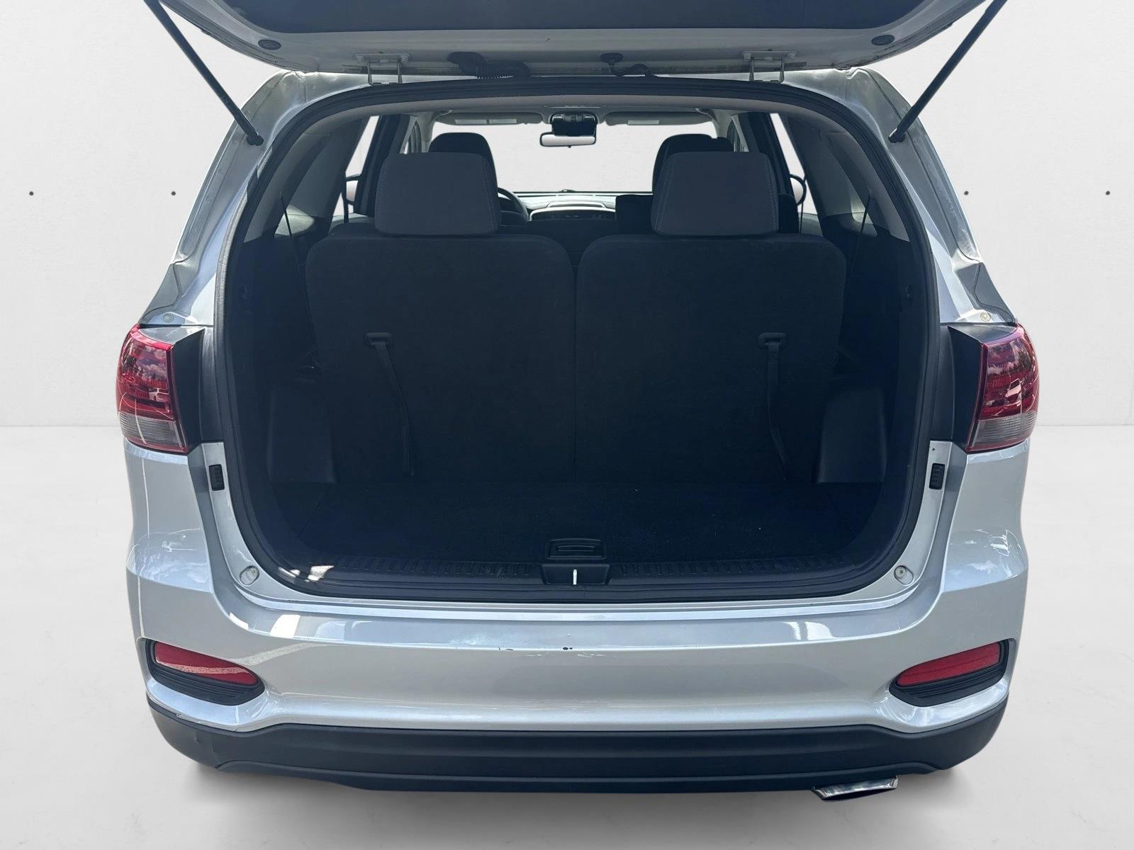 2019 Kia Sorento LX photo 4