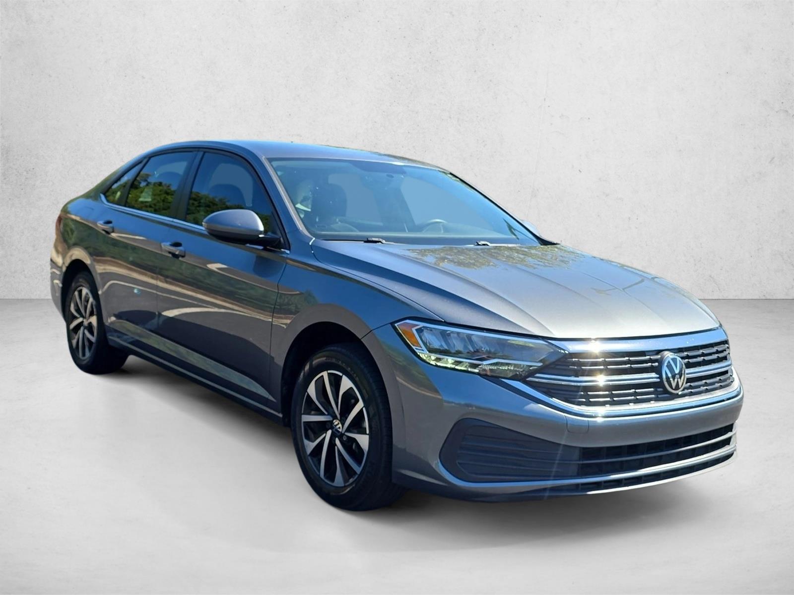 2022 Volkswagen Jetta S photo 3