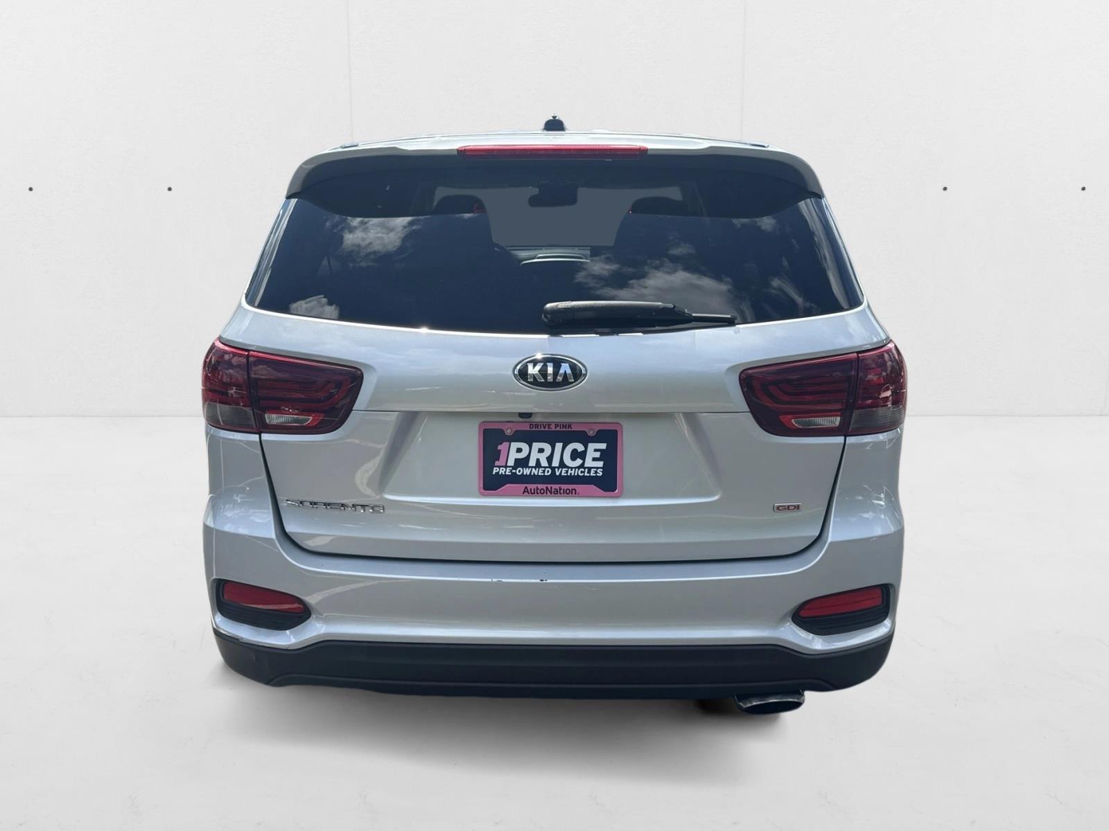 2019 Kia Sorento LX photo 3