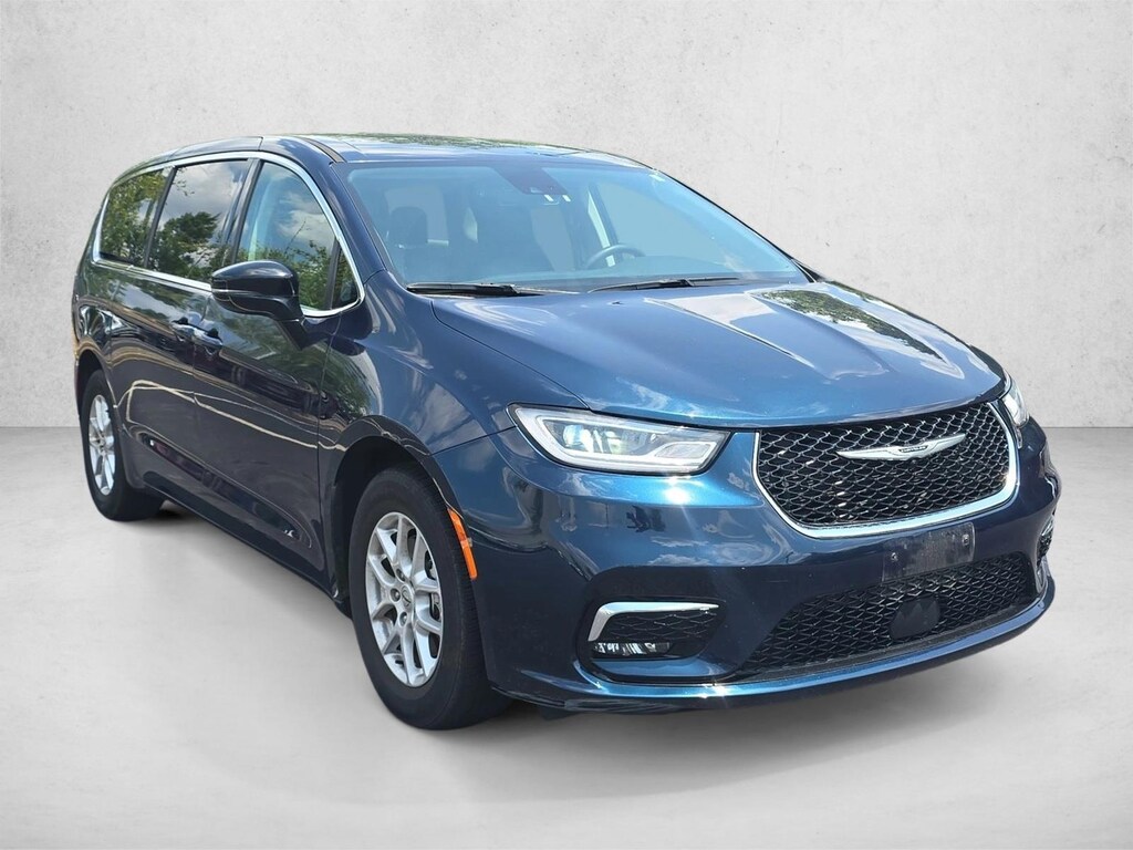 Used 2024 Chrysler Pacifica Touring L Van Passenger Van