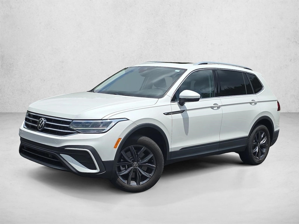 Used 2023 Volkswagen Tiguan SE SUV