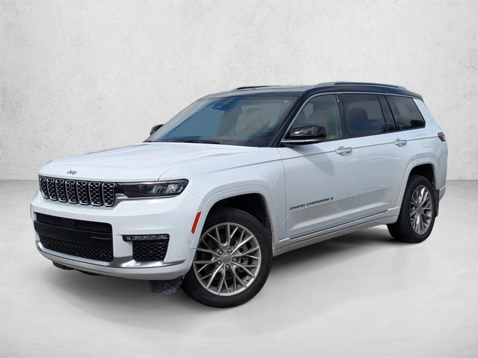 2023 Jeep Grand Cherokee L Summit's photo