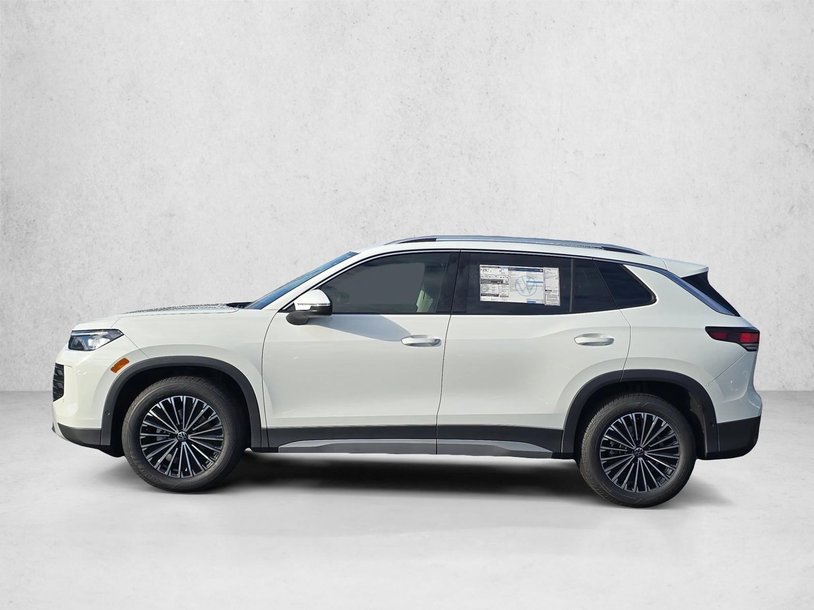 2026 Volkswagen Tiguan S's photo