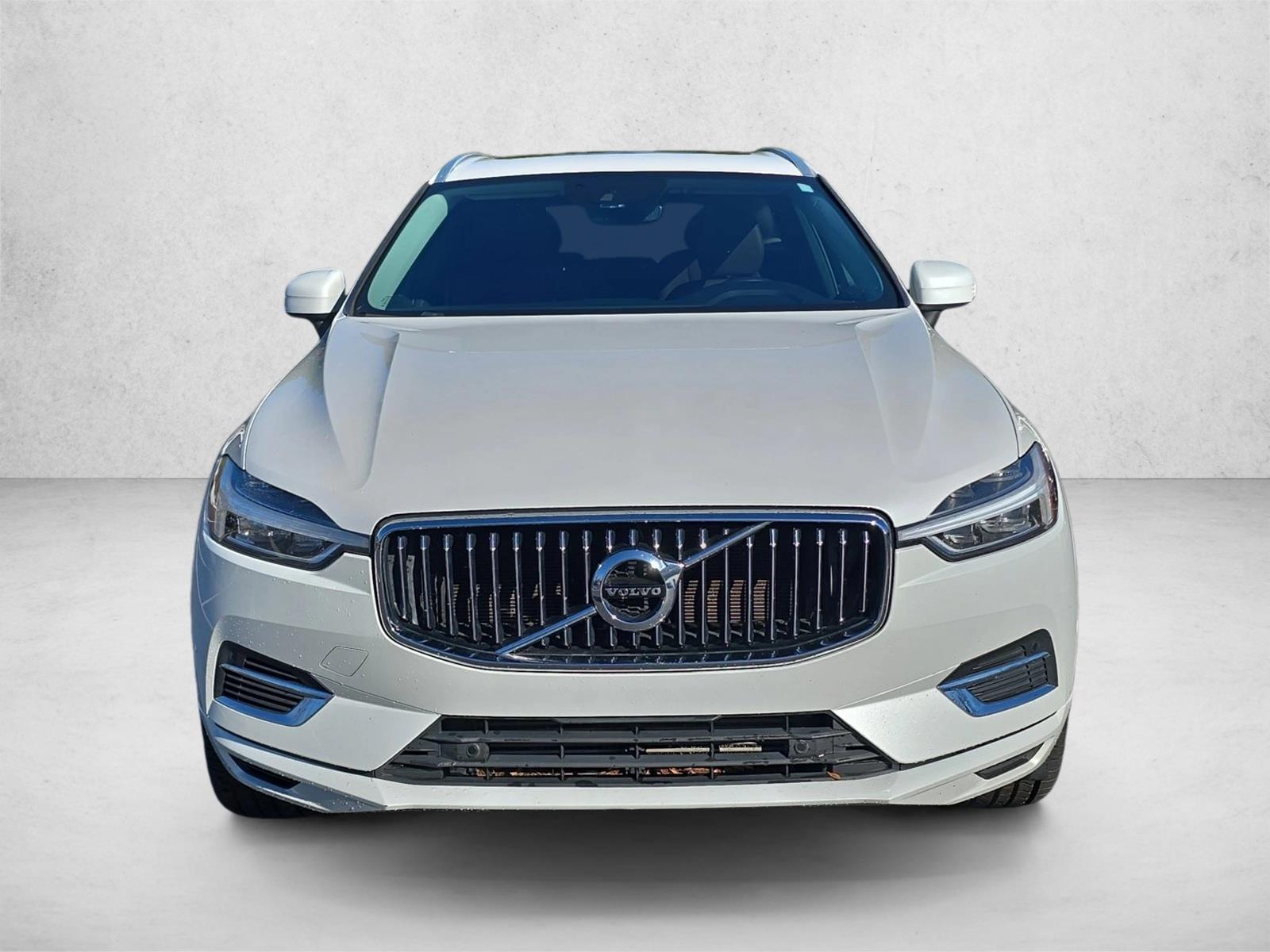 2019 Volvo XC60 Hybrid T8 Inscription photo 2