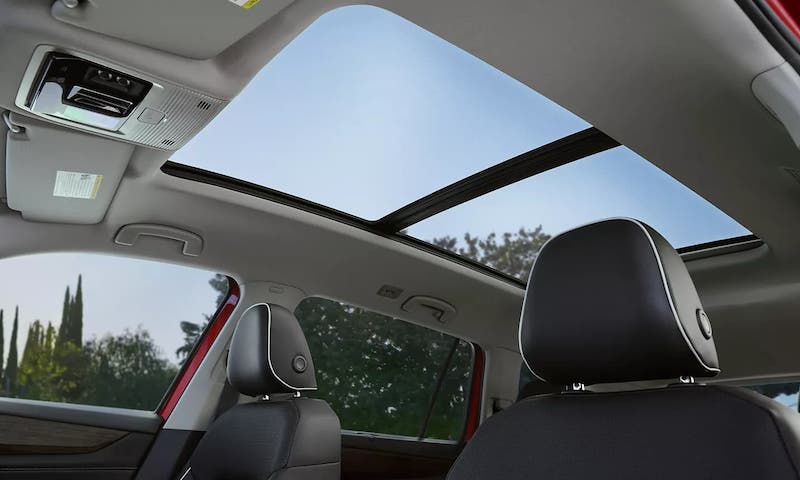 2024 VW Atlas panoramic sunroof