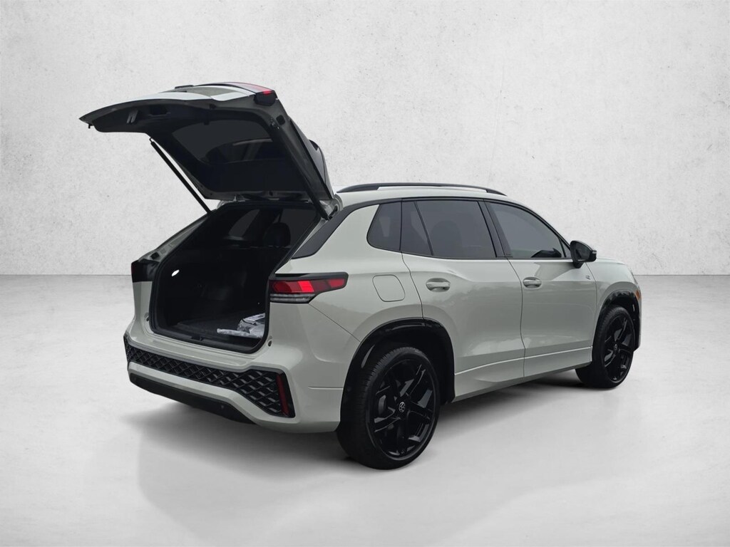 New 2026 Volkswagen Tiguan 2.0T SE R-Line Black SUV