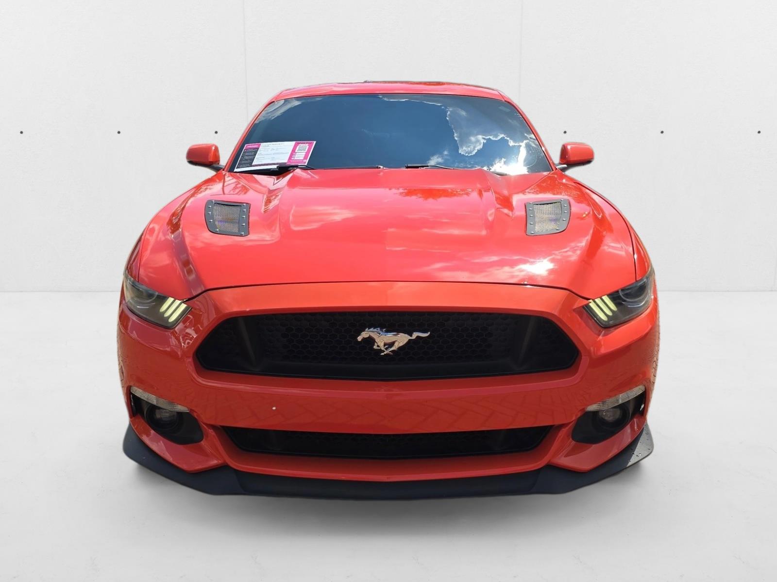 2016 Ford Mustang GT Premium photo 2