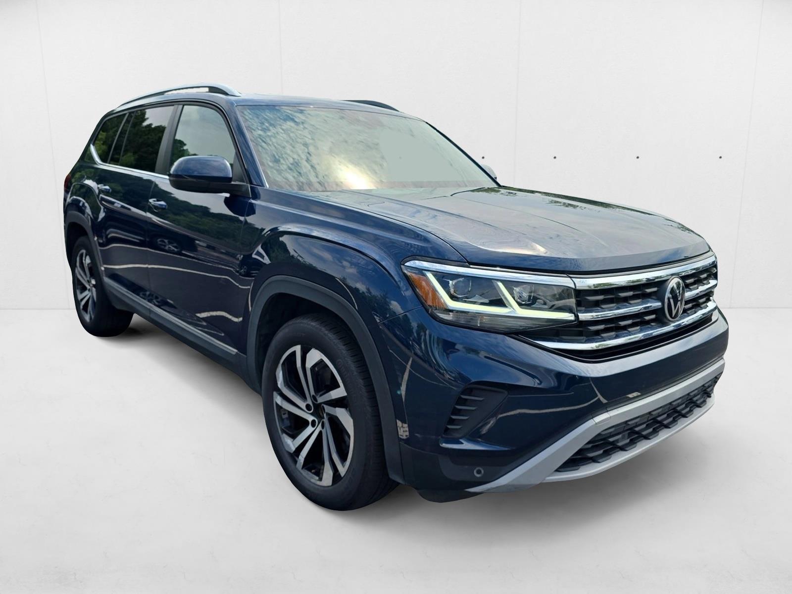 2022 Volkswagen Atlas SEL photo 3