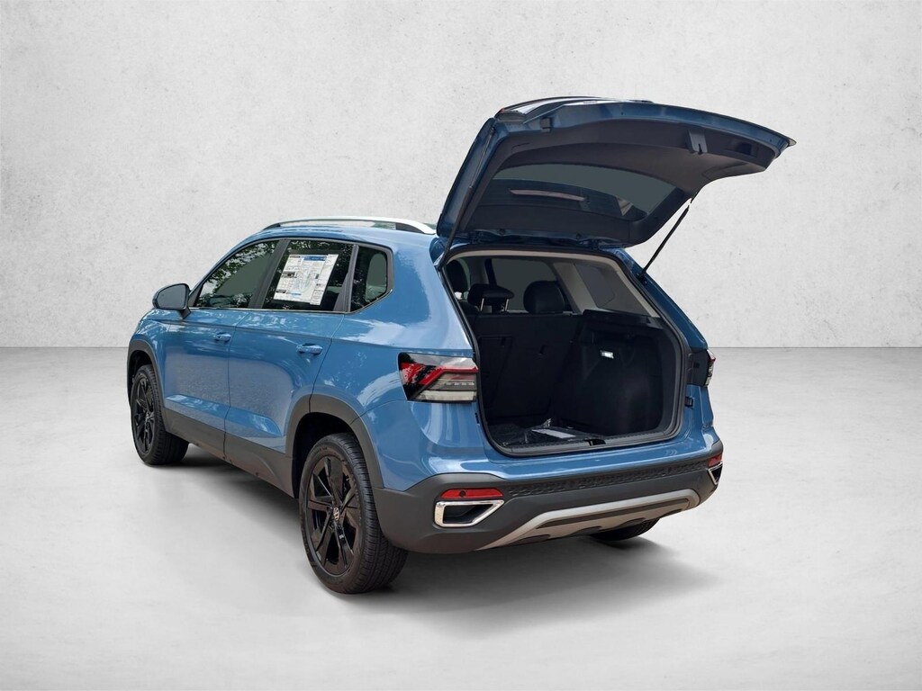 New 2026 Volkswagen Taos 1.5T SE SUV