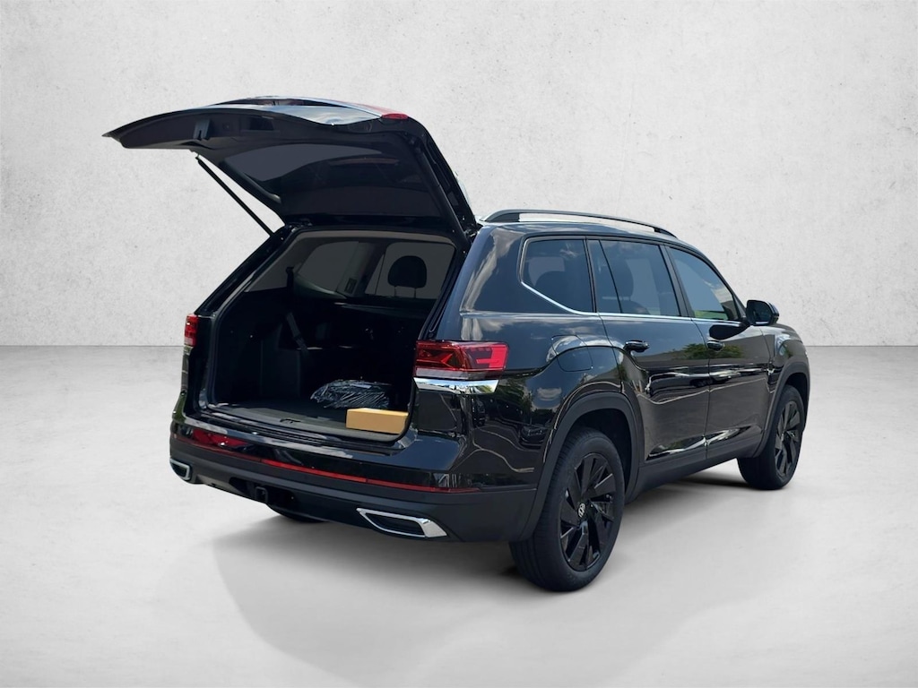 New 2026 Volkswagen Atlas SE w/Technology SUV