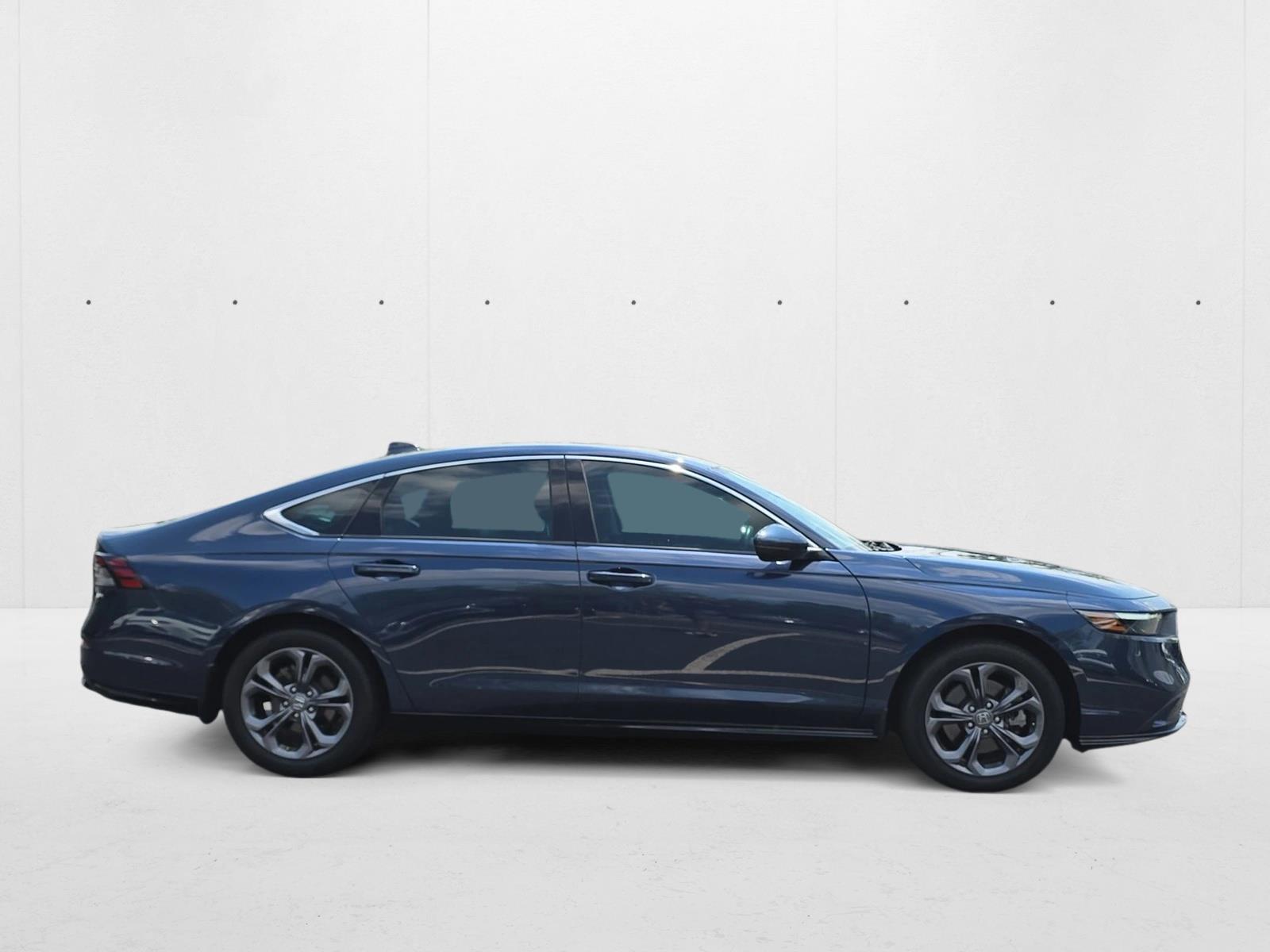 2024 Honda Accord Hybrid EX-L photo 3