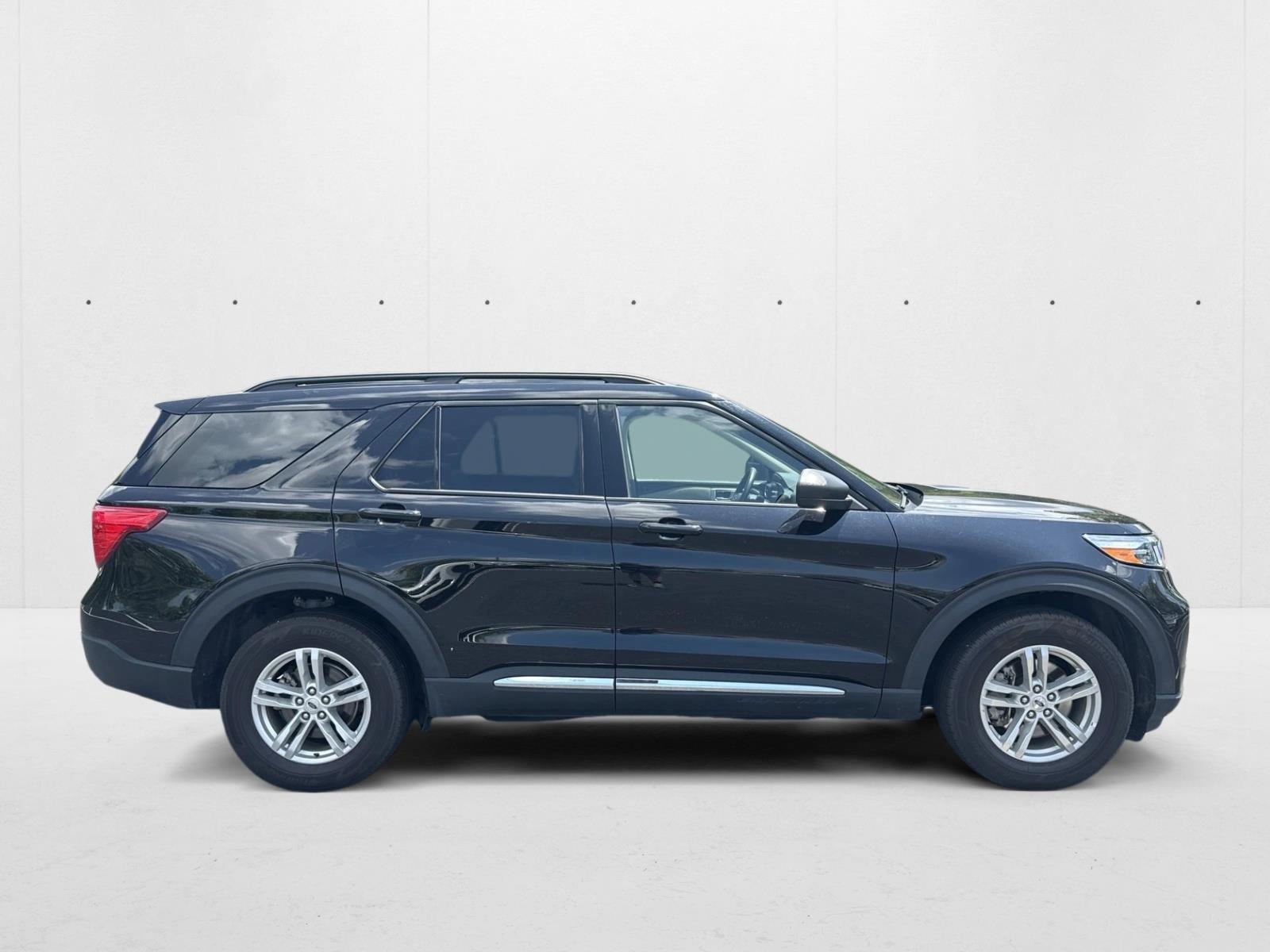 2024 Ford Explorer XLT photo 4