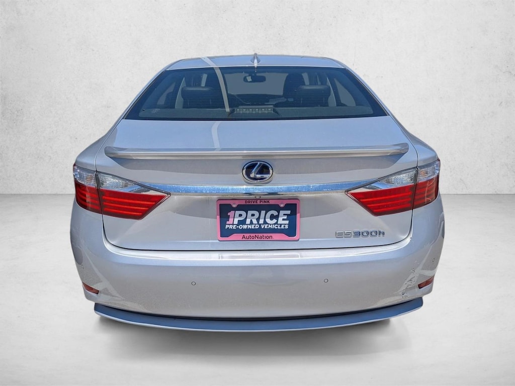 Used 2015 Lexus ES 300h Hybrid Sedan