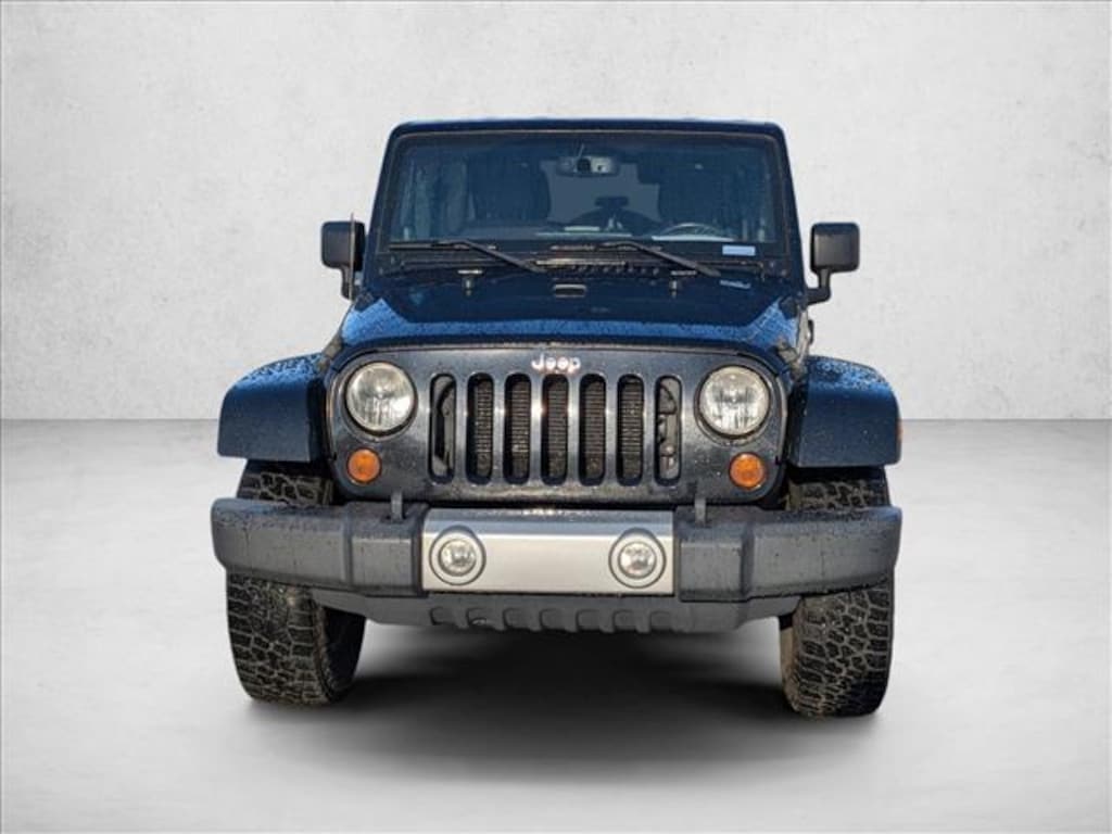 Used 2013 Jeep Wrangler Unlimited Sahara SUV