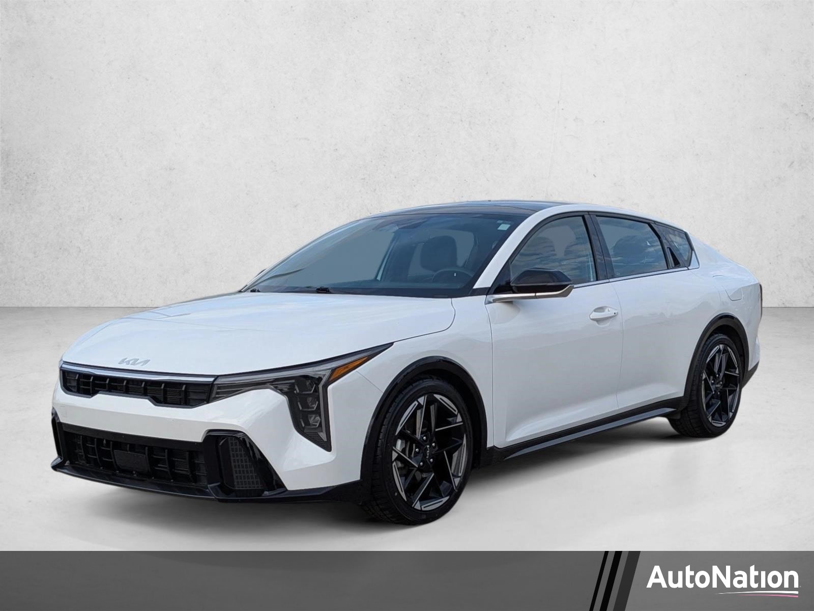 2025 Kia K4 GT-Line AT's photo