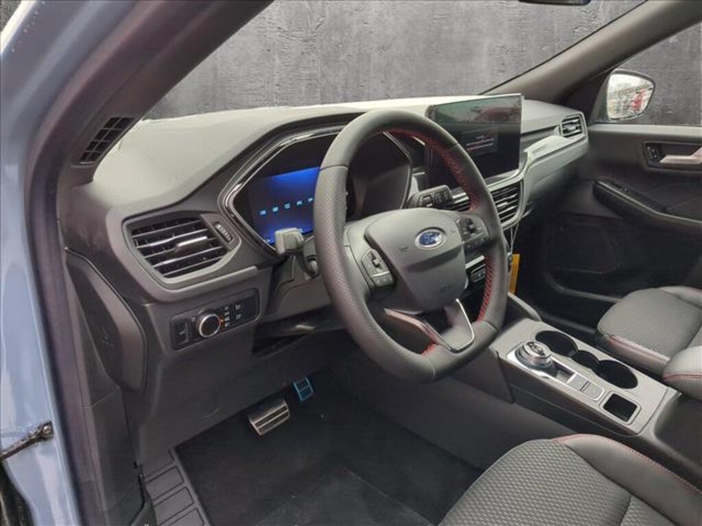 New 2024 Ford Escape For Sale at AutoNation Ford East VIN
