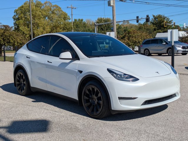 2021 Tesla Model Y Long Range photo 3