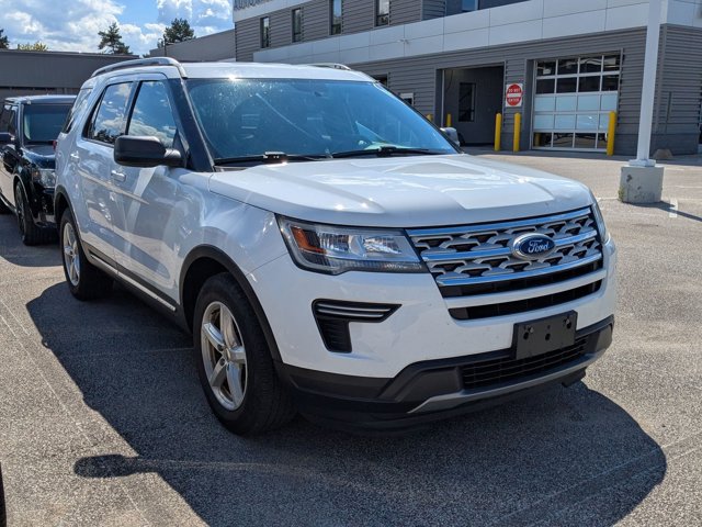 2019 Ford Explorer XLT photo 2