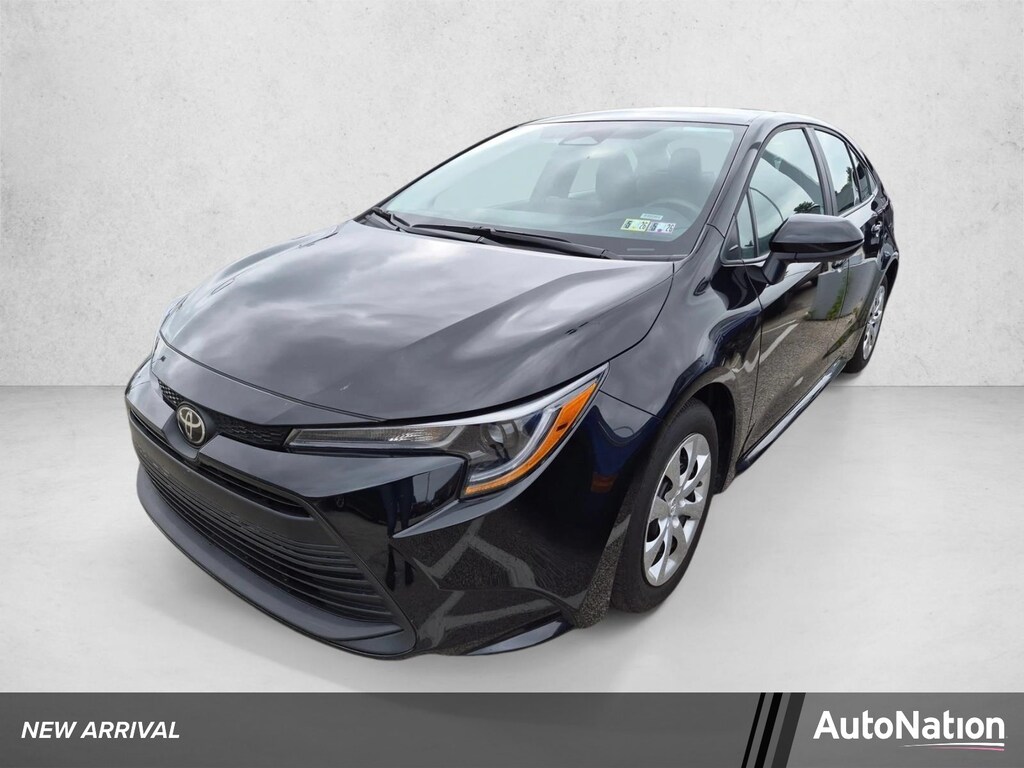 Used 2025 Toyota Corolla LE Sedan
