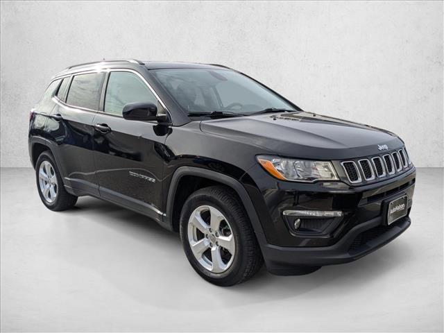 2019 Jeep Compass Latitude photo 2