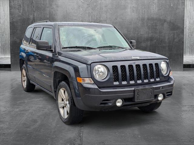 2016 Jeep Patriot Latitude photo 3