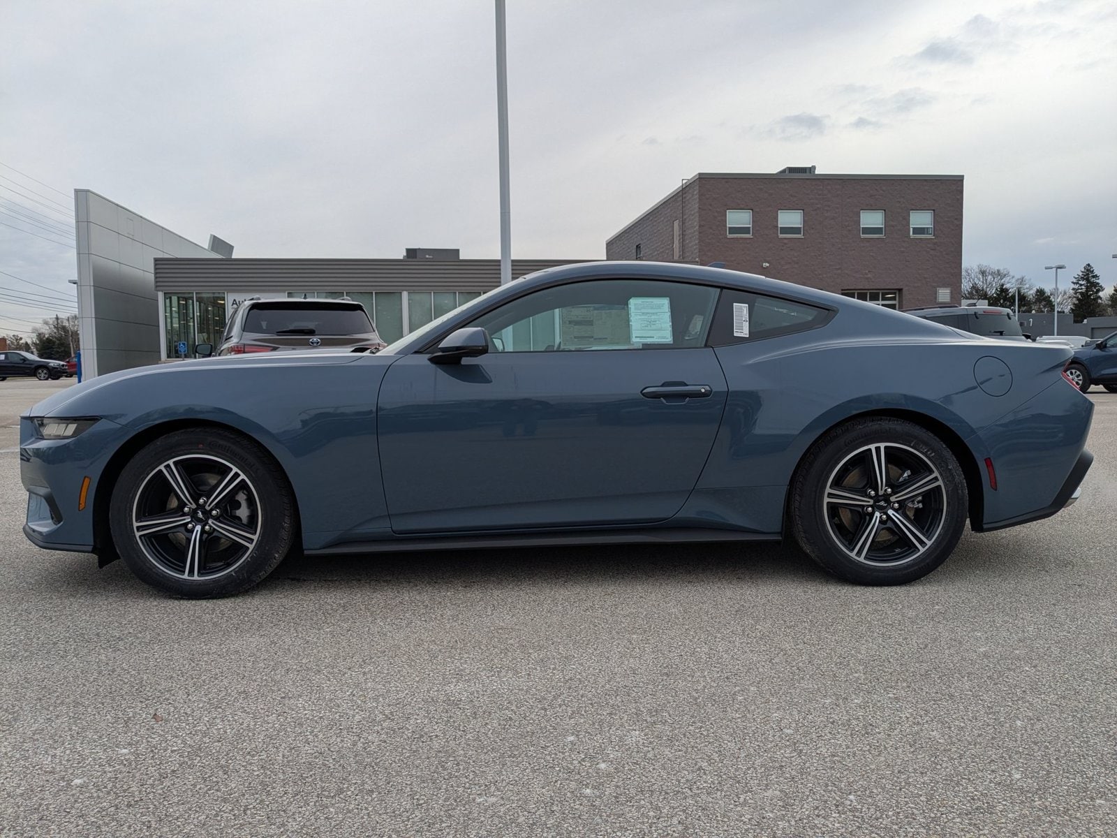 2025 Ford Mustang EcoBoost Premium Fastback - Photo 9