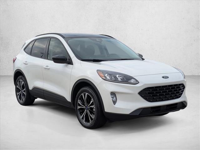 2022 Ford Escape SEL photo 2