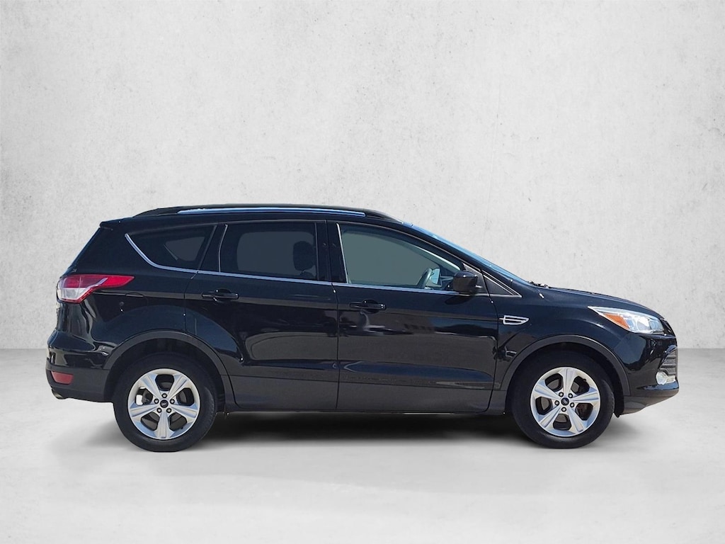 Used 2016 Ford Escape SE SUV