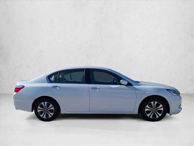 2015 Honda Accord LX photo 4