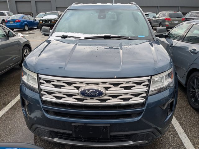 2019 Ford Explorer XLT photo 2