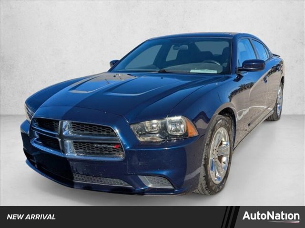 Used 2014 Dodge Charger SE Sedan