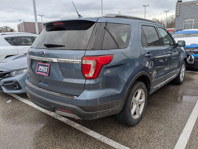 2019 Ford Explorer XLT photo 4