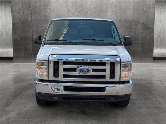 Used 2008 Ford E-Series Econoline Wagon XLT with VIN 1FBNE31L48DB42247 for sale in Westlake, OH