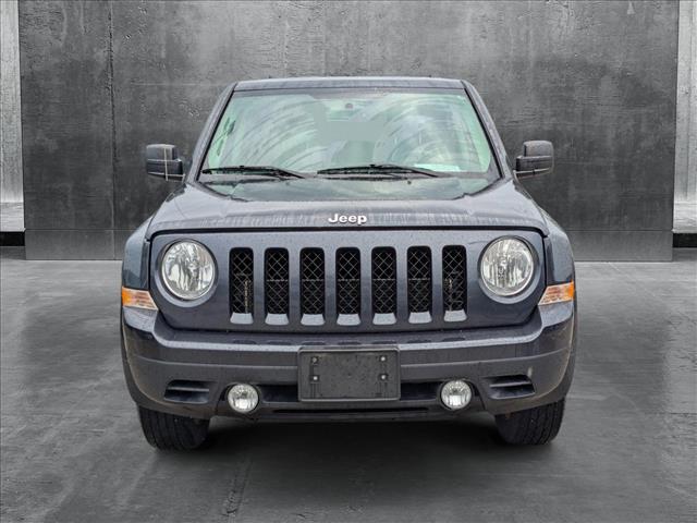 2016 Jeep Patriot Latitude photo 2