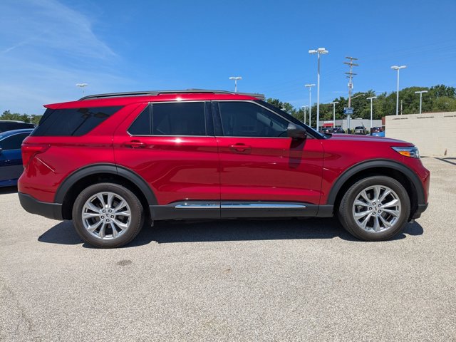 2021 Ford Explorer XLT photo 4