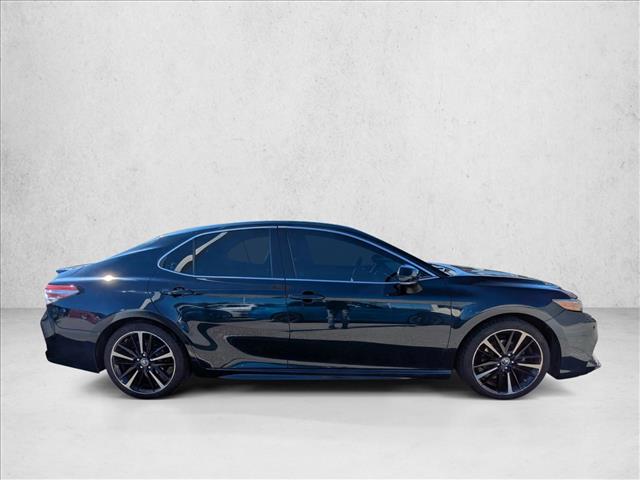 2018 Toyota Camry XSE photo 4