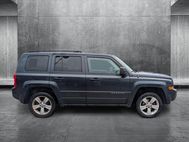 2016 Jeep Patriot Latitude photo 4