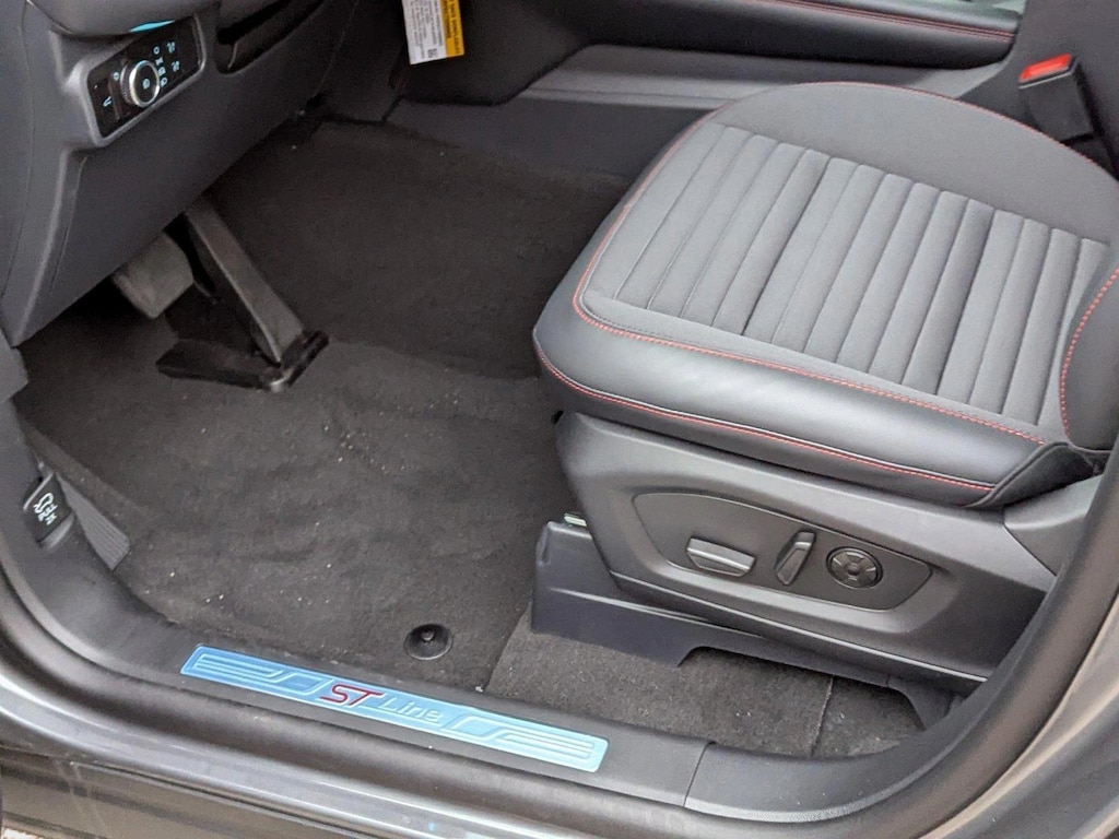 New 2025 Ford Explorer ST-Line SUV