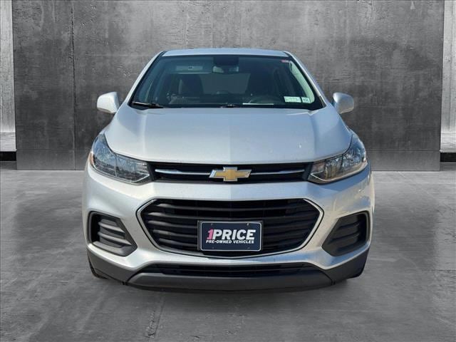 Used 2019 Chevrolet Trax LS with VIN 3GNCJKSB7KL195273 for sale in Westlake, OH