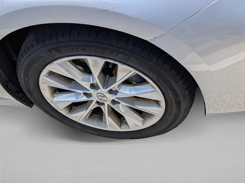 Used 2015 Lexus ES 300h Hybrid Sedan